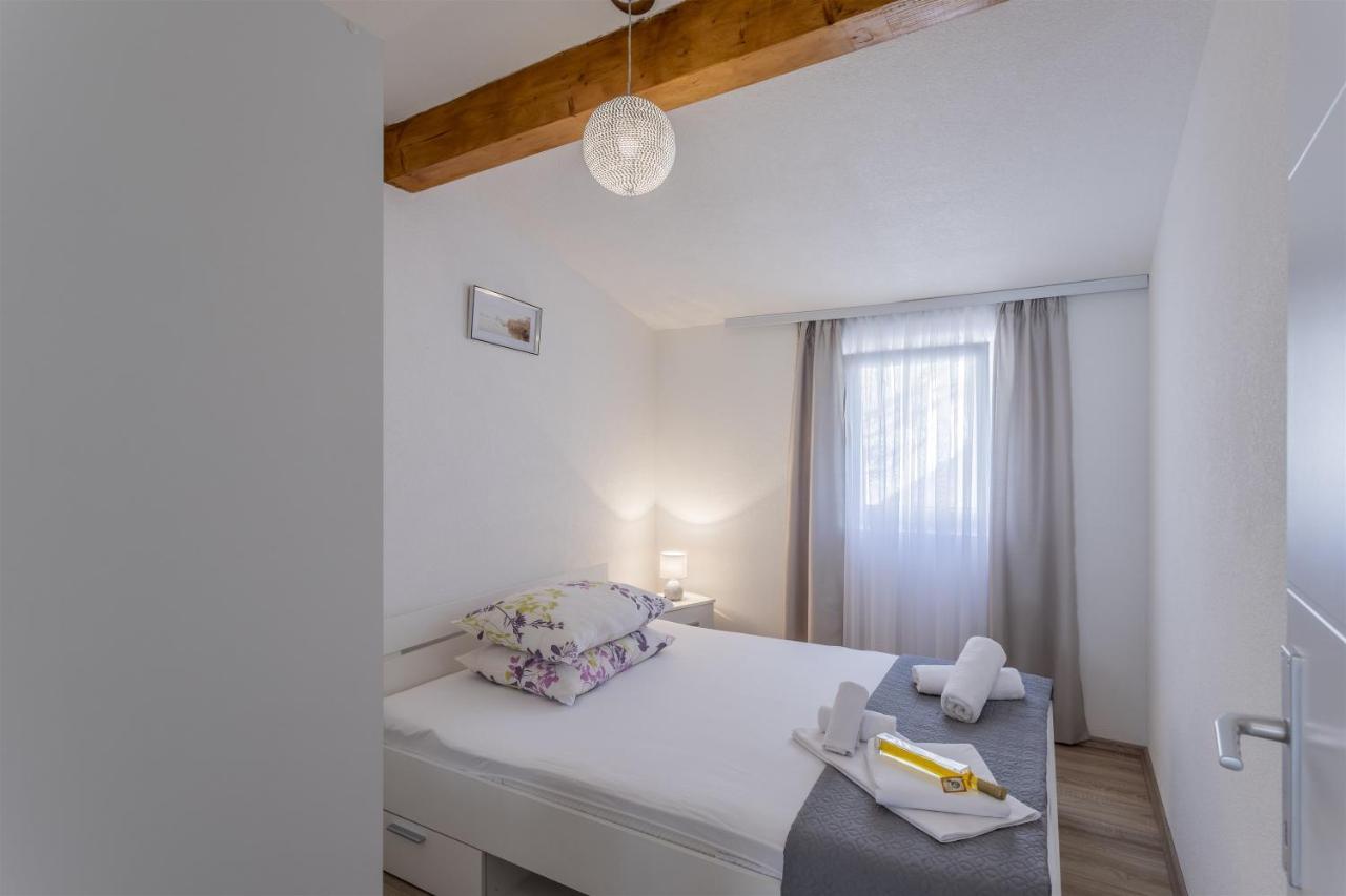 Holiday Home Dijamant Kučiće Exteriér fotografie