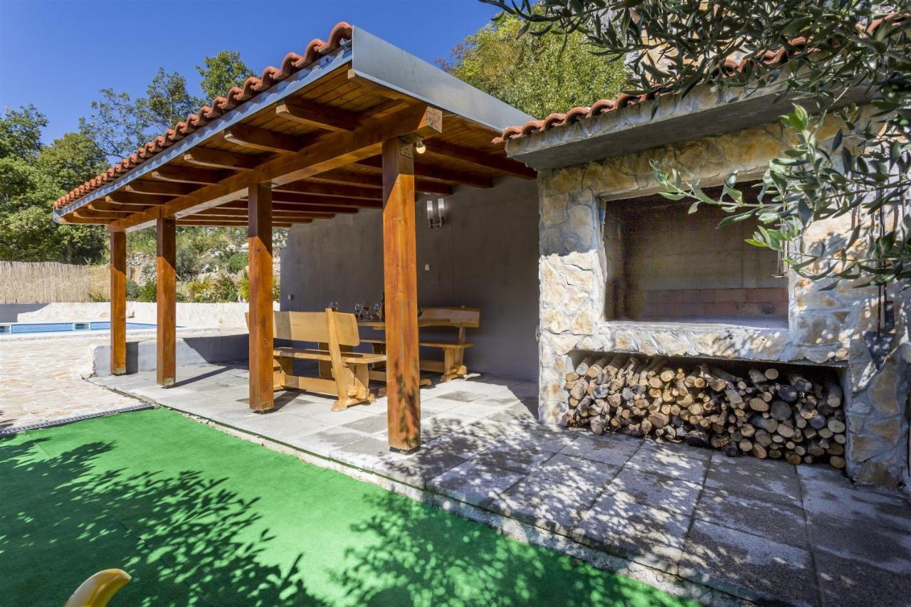 Holiday Home Dijamant Kučiće Exteriér fotografie