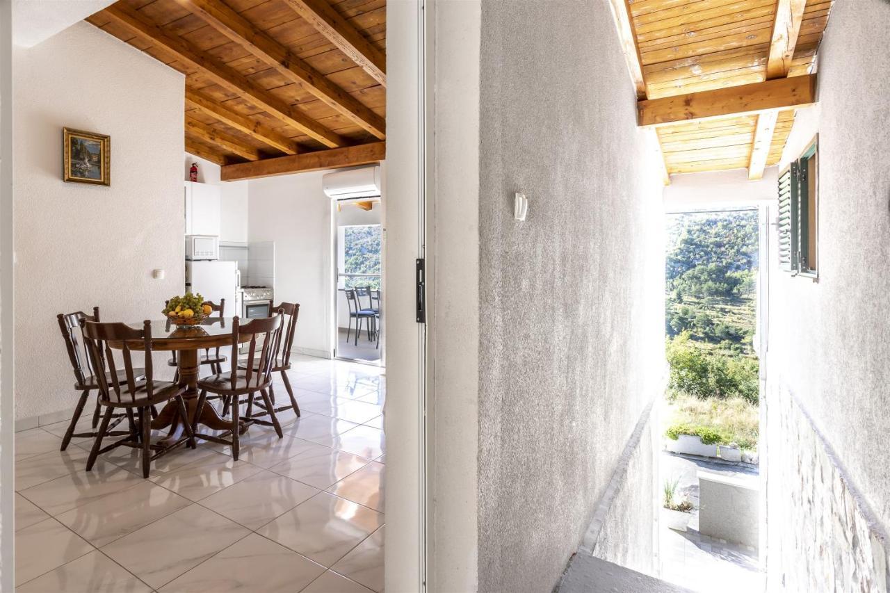 Holiday Home Dijamant Kučiće Exteriér fotografie