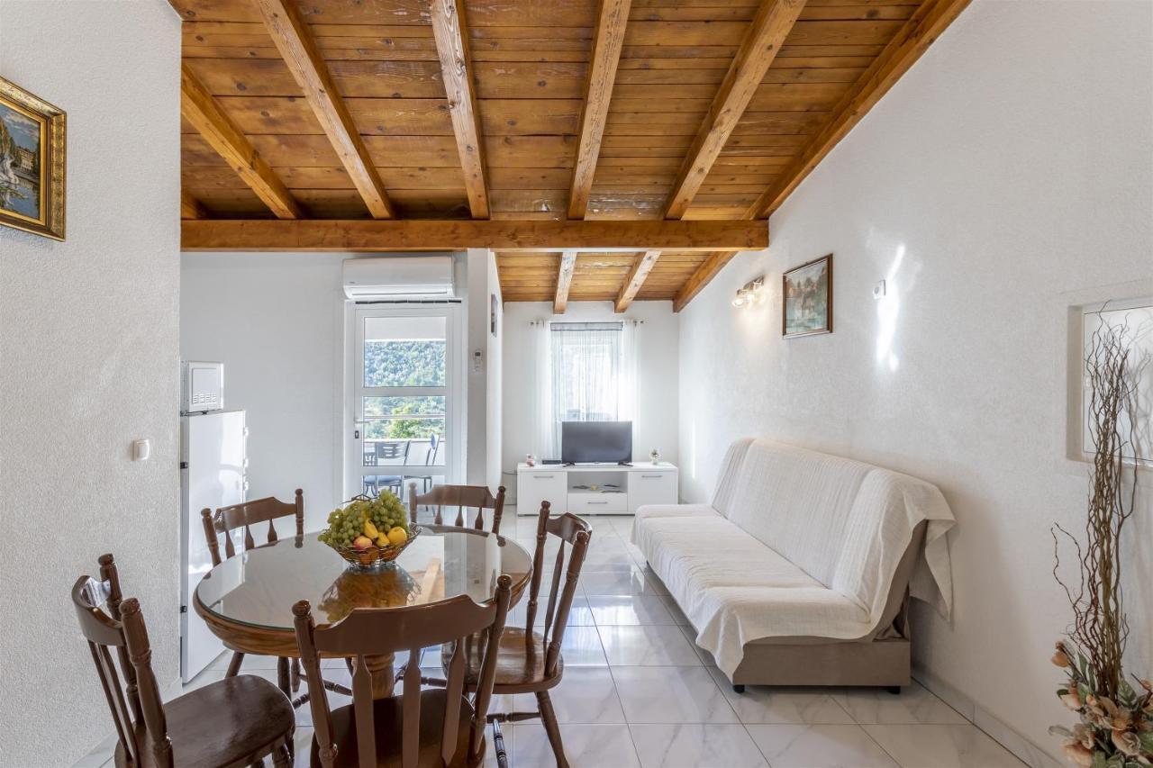 Holiday Home Dijamant Kučiće Exteriér fotografie